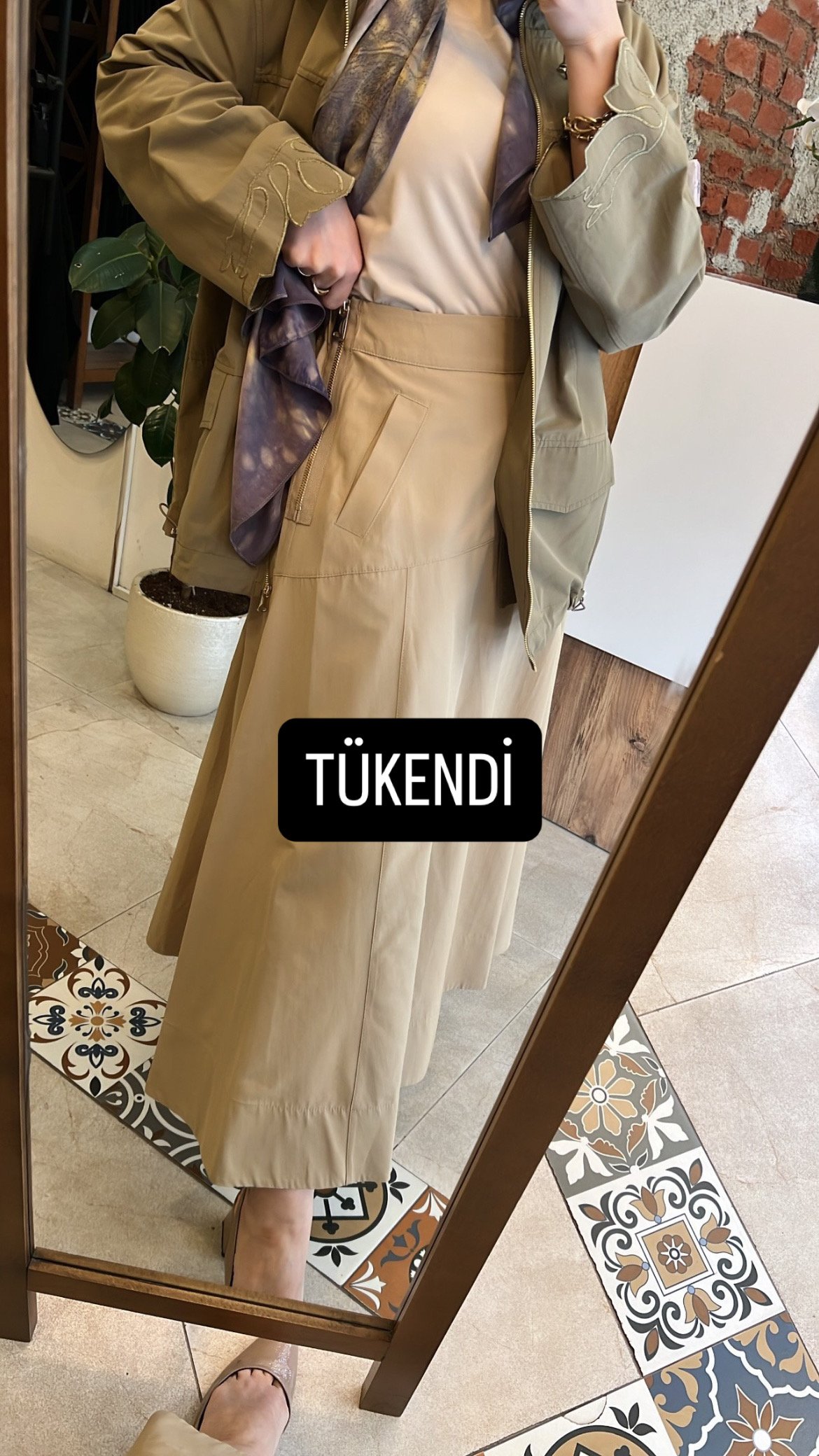 Arlo etek bej VENÖVE 