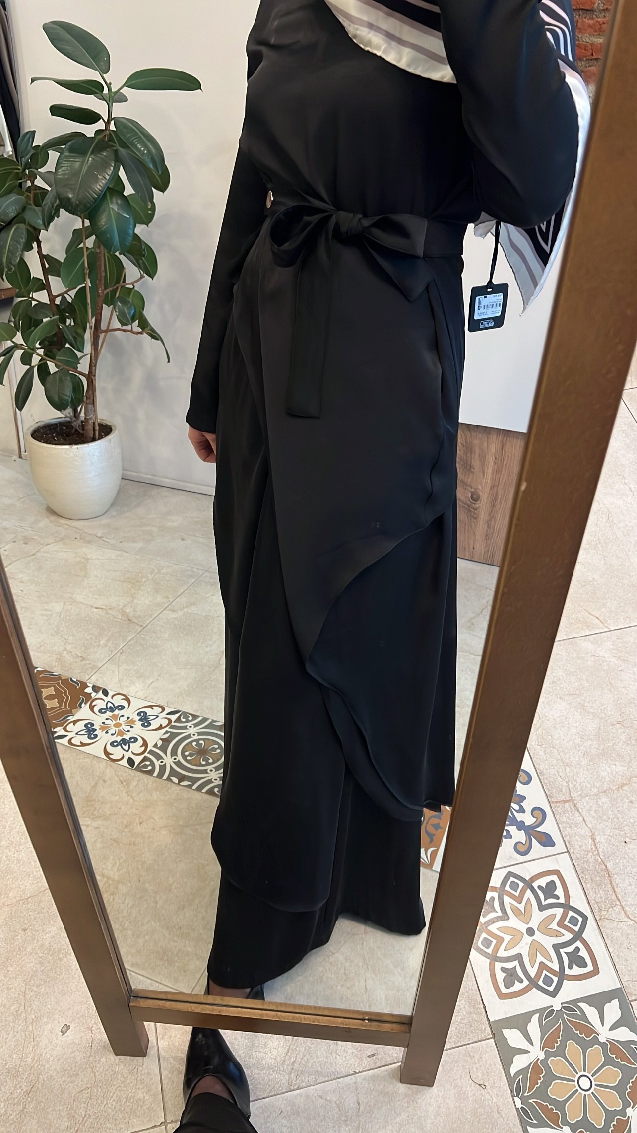 Asimetrik detaylı siyah CEREMONY