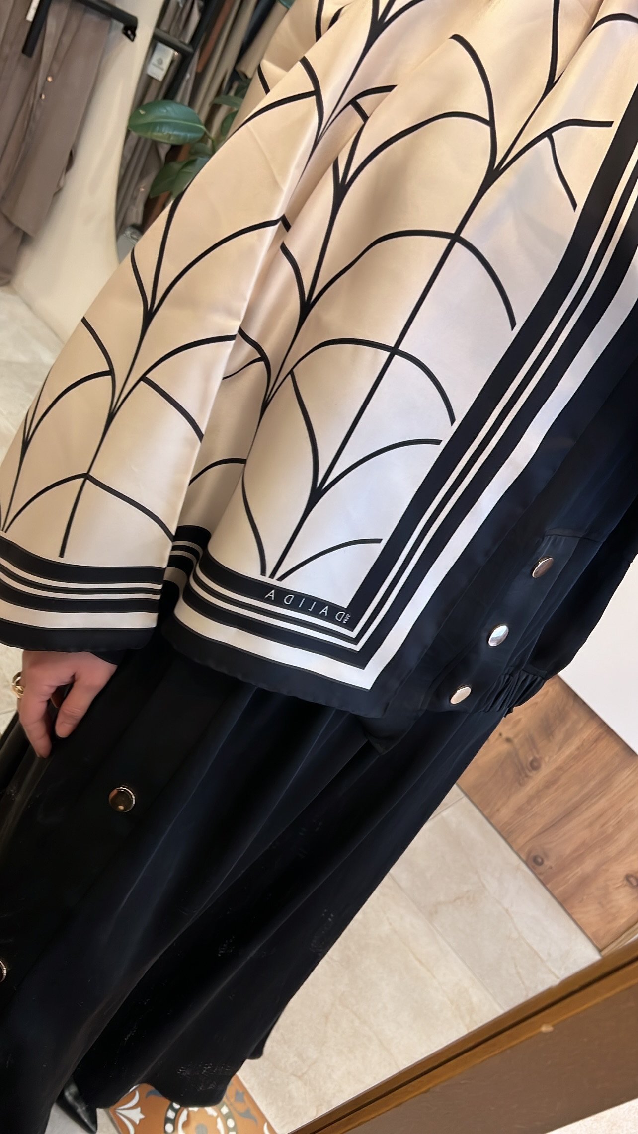 Beyaz siyah geçişli şal MİSS DALİDA 