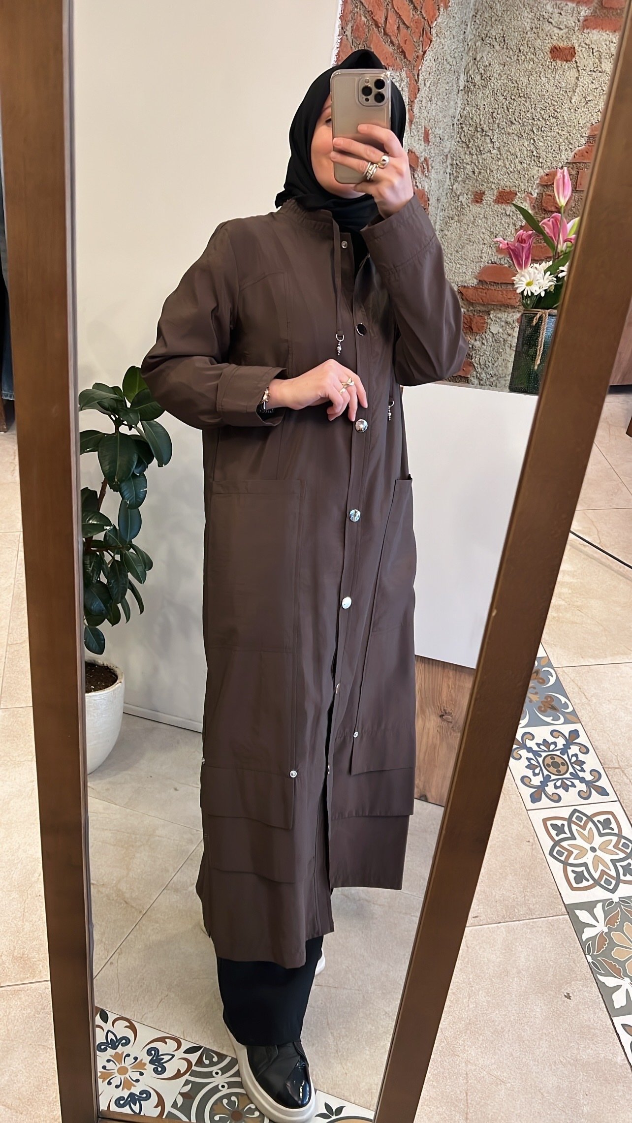 Büzgü detaylı safari kap vizon CEREMONY