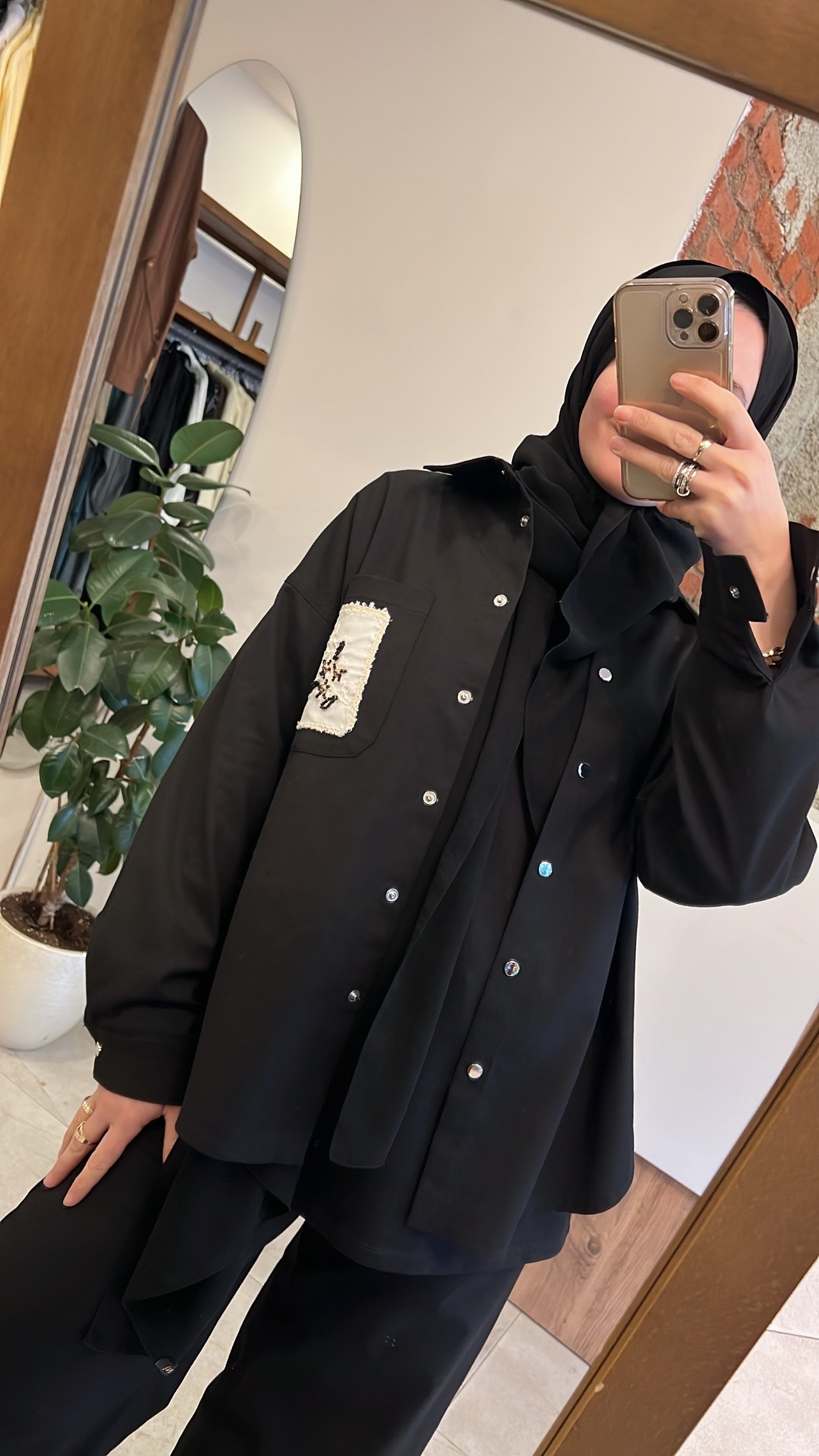 Cebi Çiçek nakışlı çömlek siyah CEREMONY