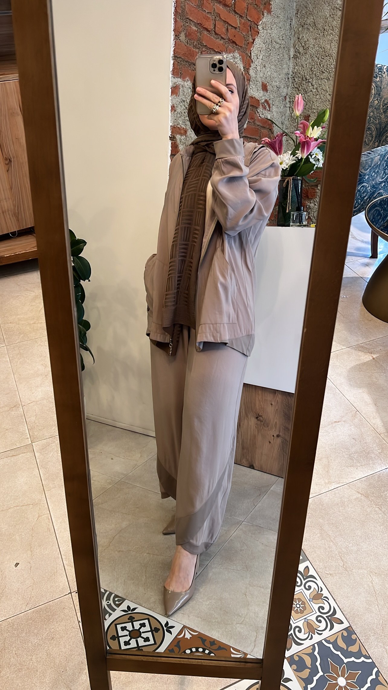 Kapşonlu Modal takım taş rengi CEREMONY