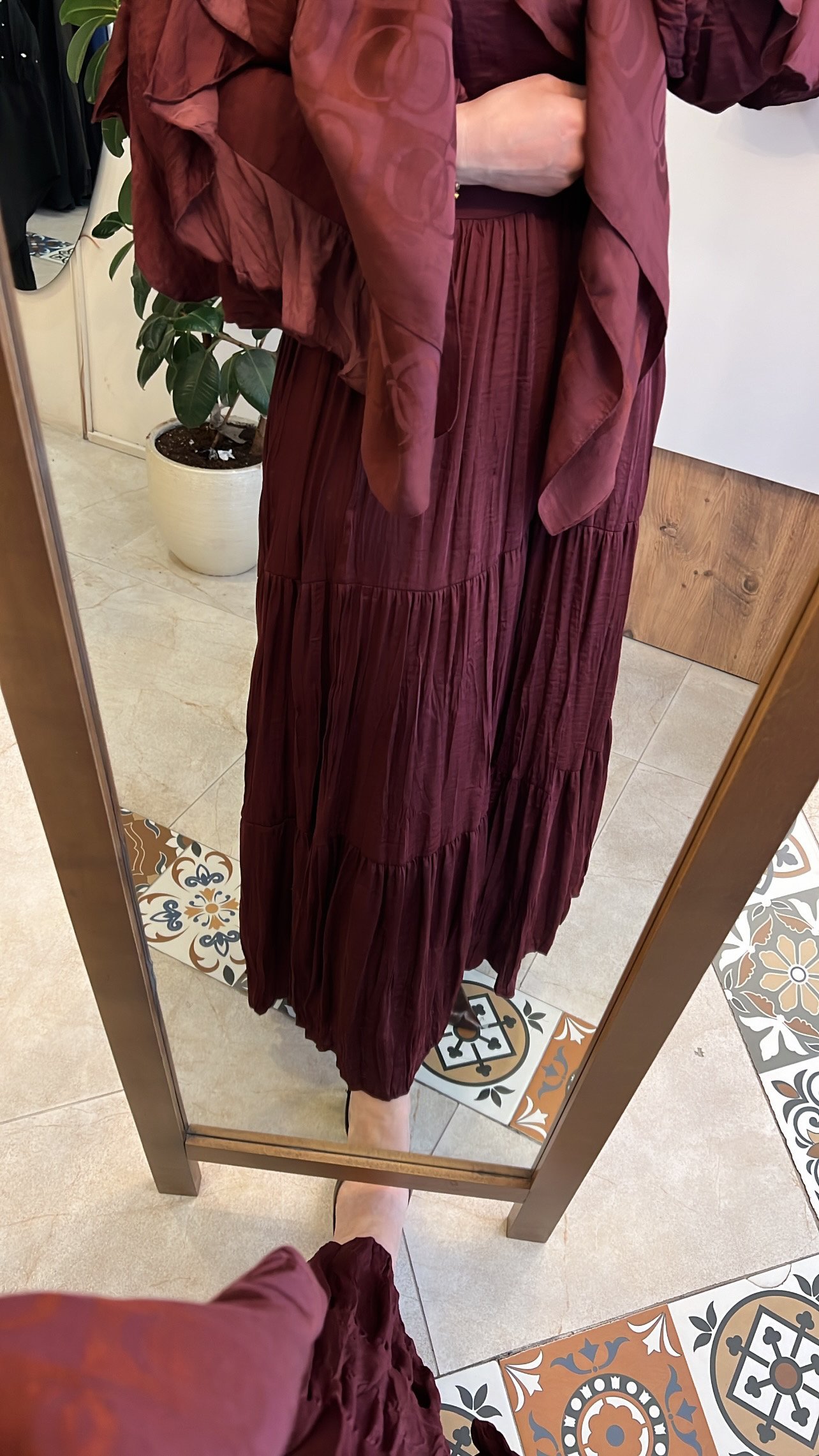 Kolları çift fırfır elbise bordo CEREMONY