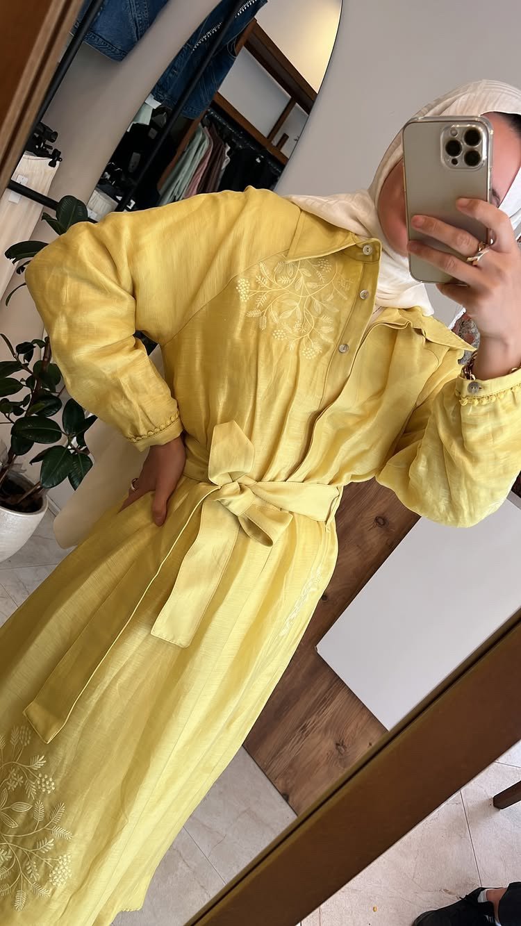 Lily  Elbise Venöve 