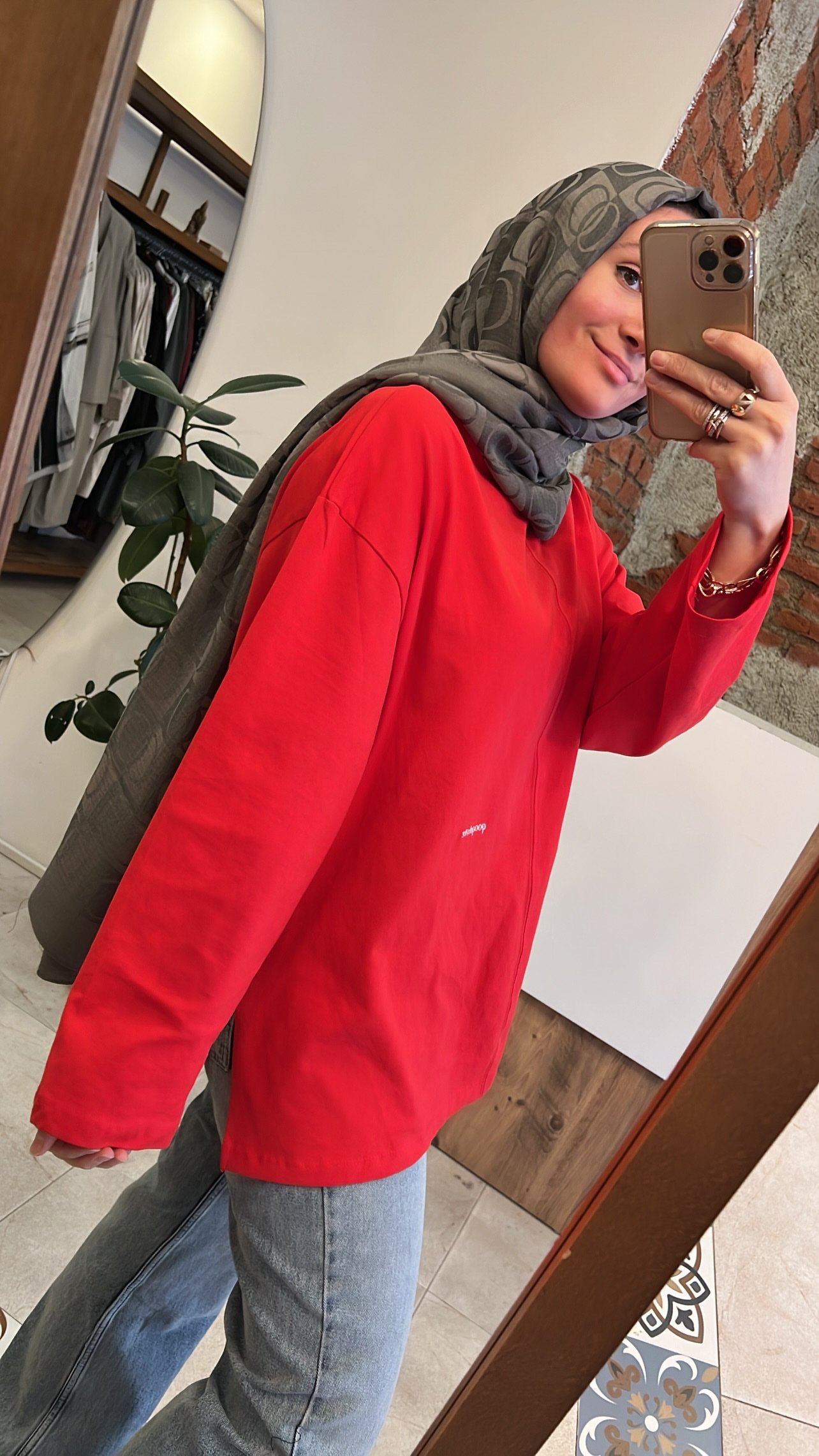 Nakışlı sweat kırmızı