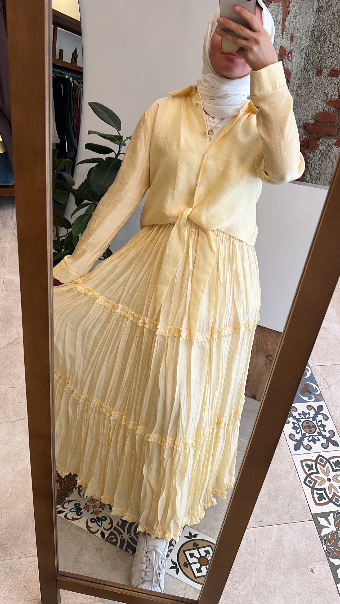 Önden bağlamalı Nil takım sarı CEREMONY