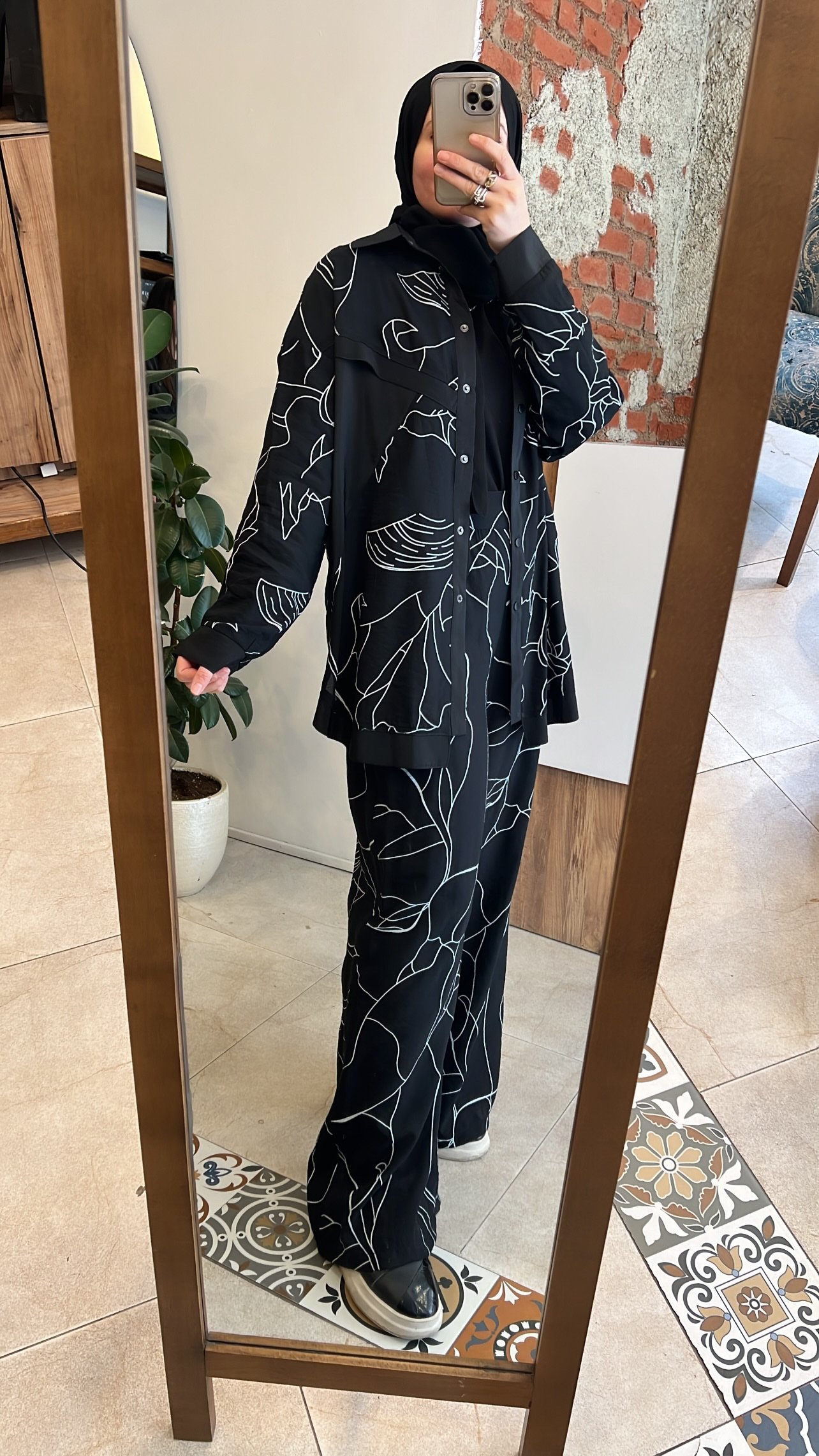 Önden çıt çıtlı samarra pantolonlu takım CEREMONY