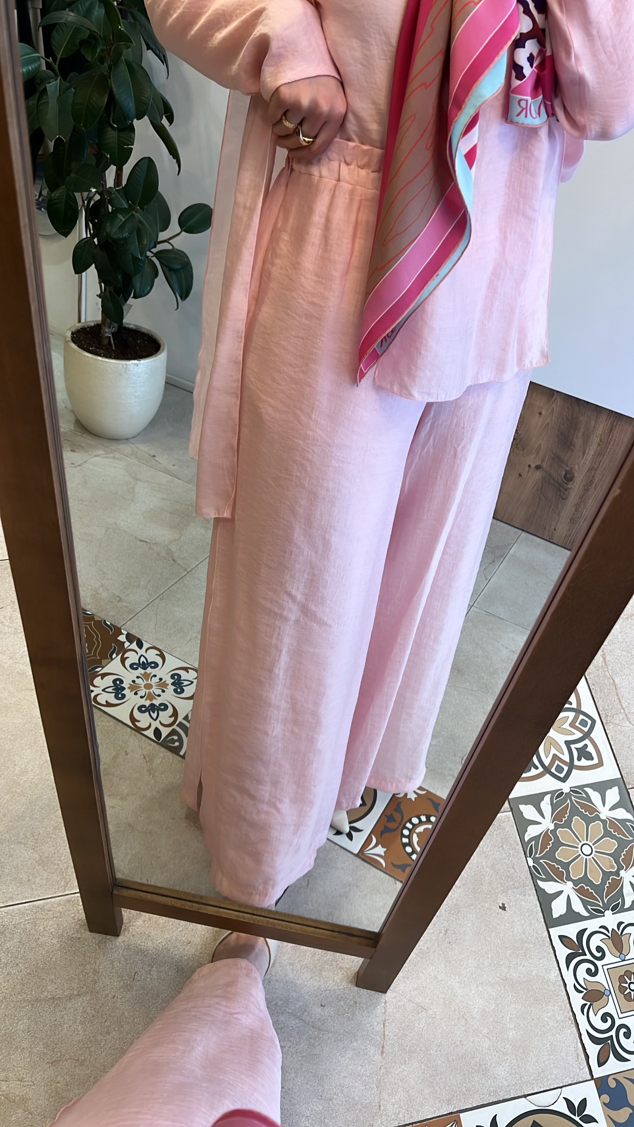 Parçalı Nil takım pembe CEREMONY