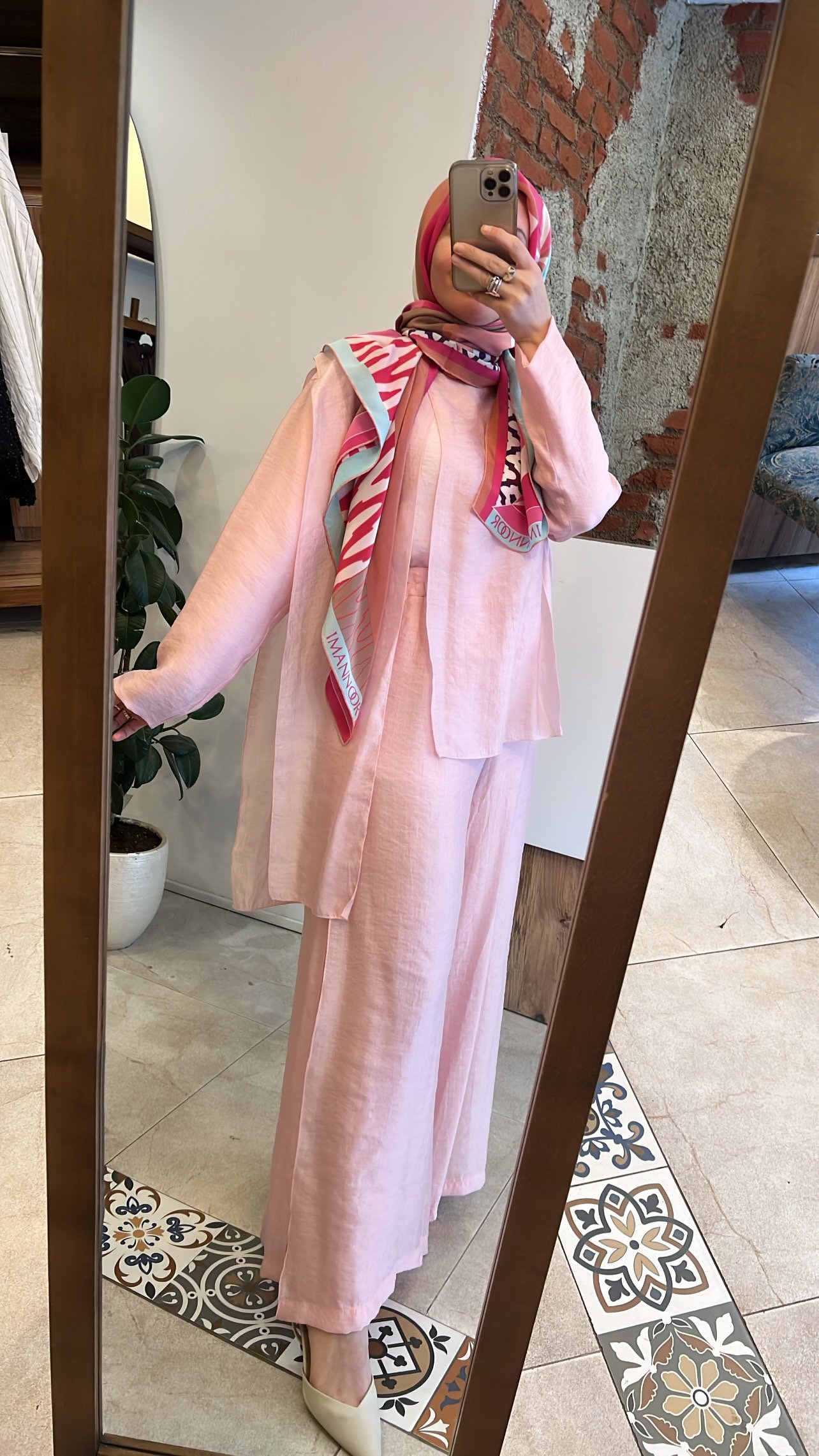 Parçalı Nil takım pembe CEREMONY