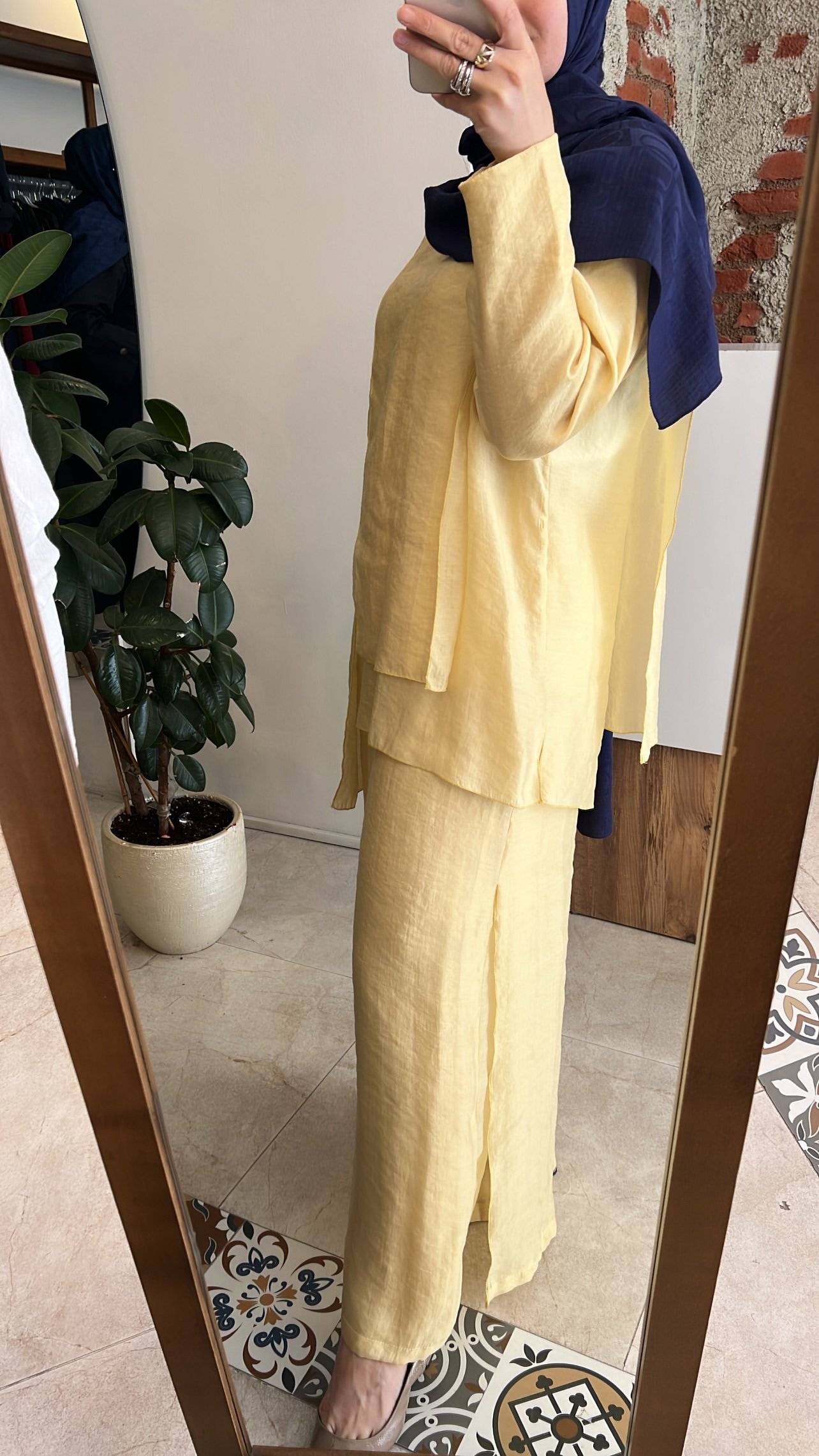Parçalı Nil takım sarı CEREMONY