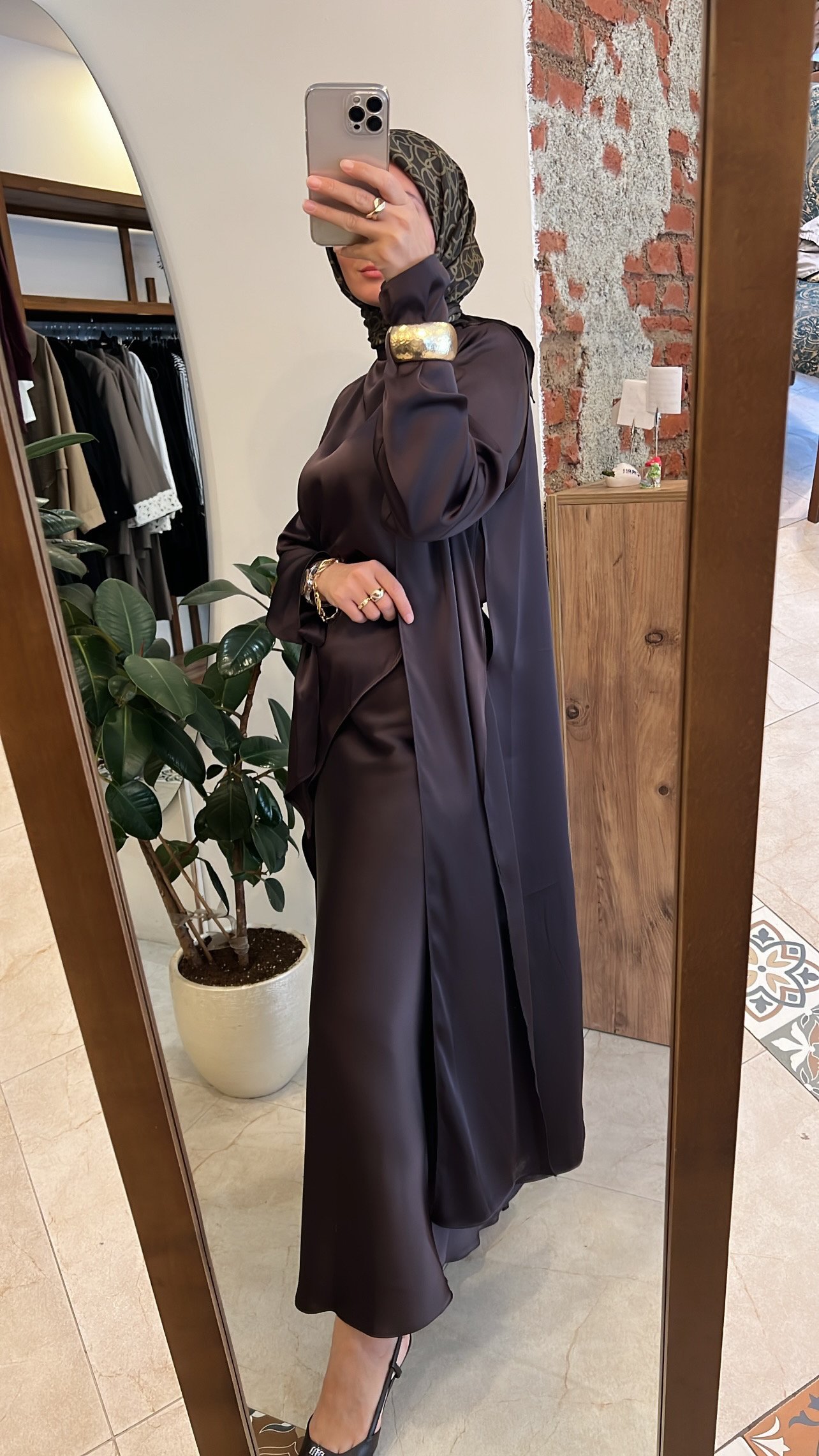 QOOQ saten takım kahve