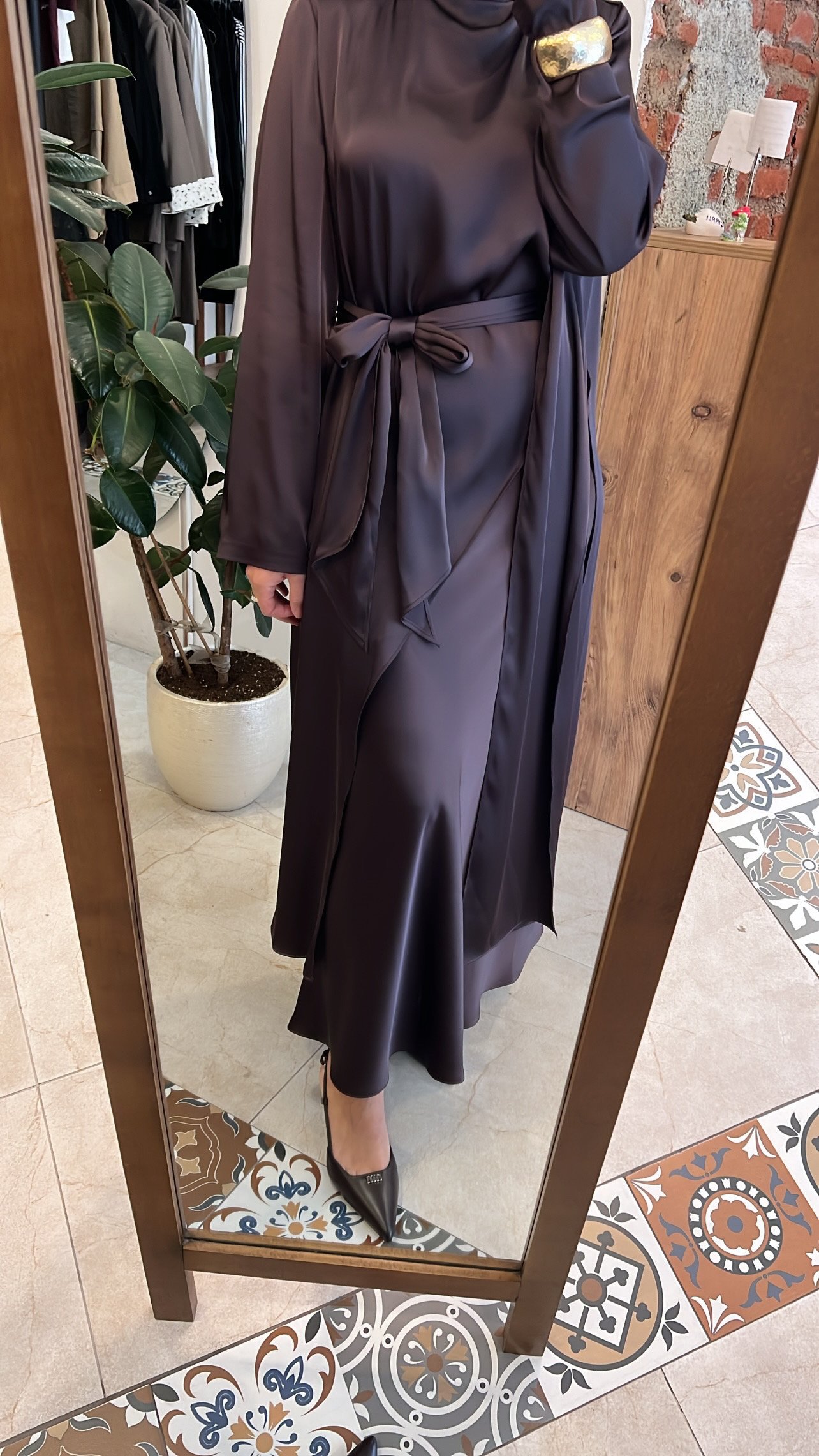 QOOQ saten takım kahve