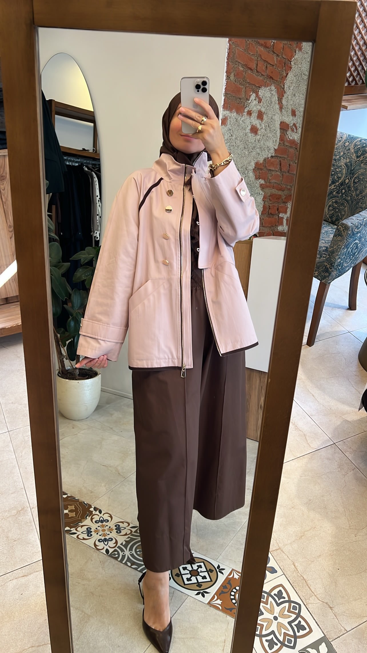 Rowena takım VENÖVE