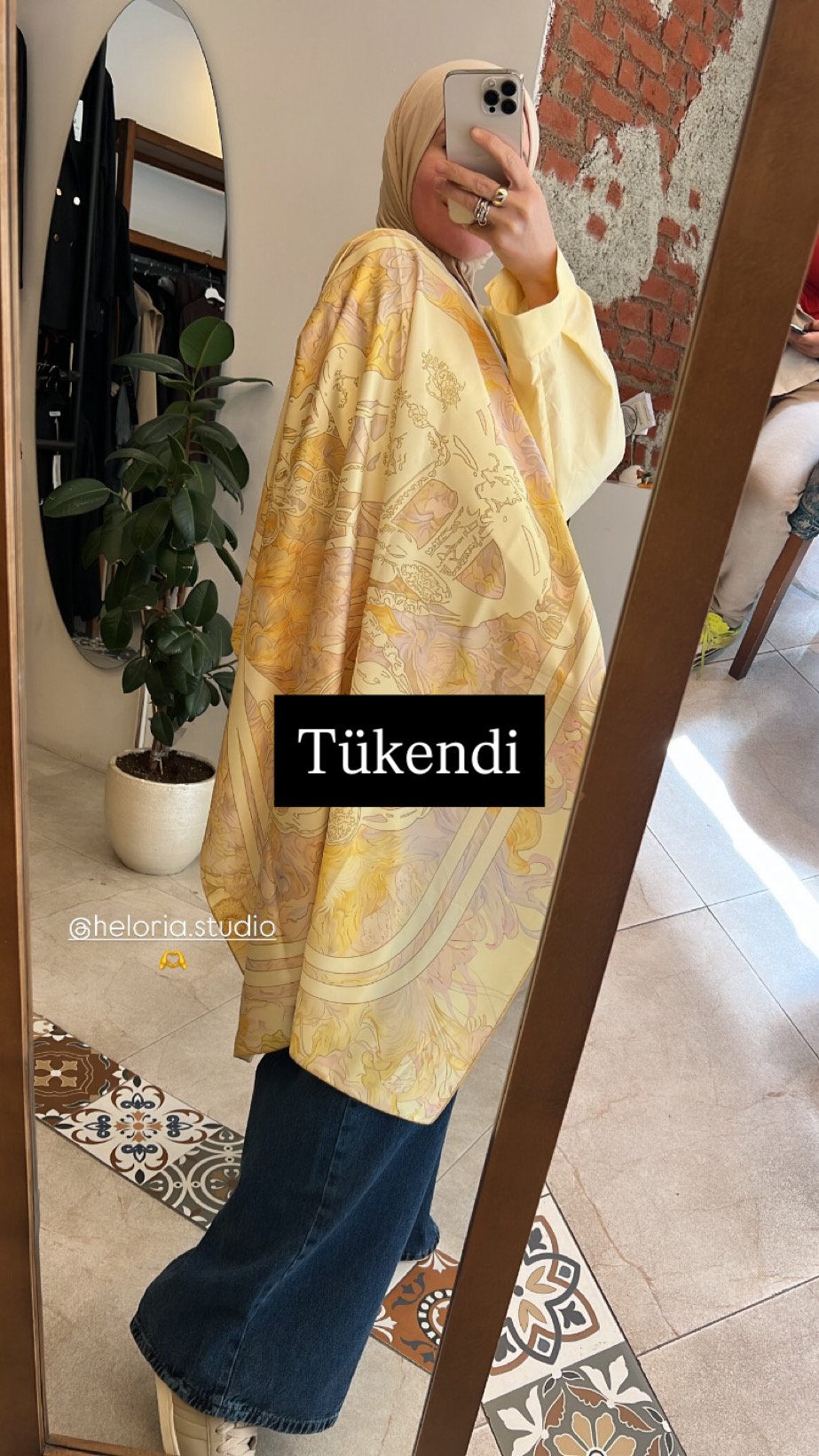 Sarı çok renkli omuz şalı 