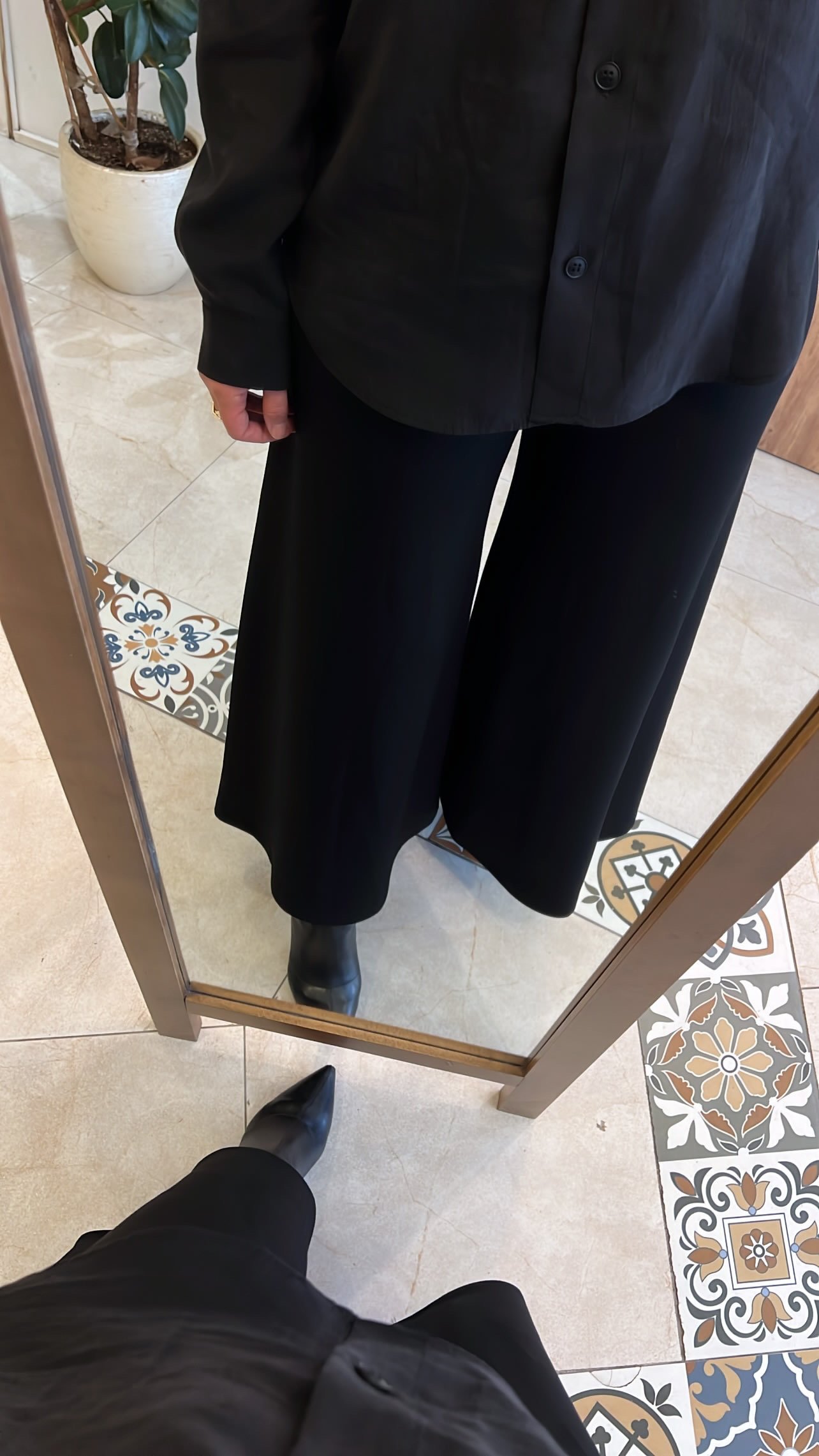 Saten korsajlı siyah pantolon YEŞİM ÖZCAN 